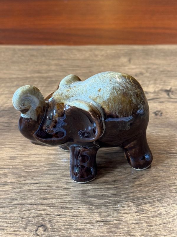 Ceramic Elephant - Brown - 6.5cm