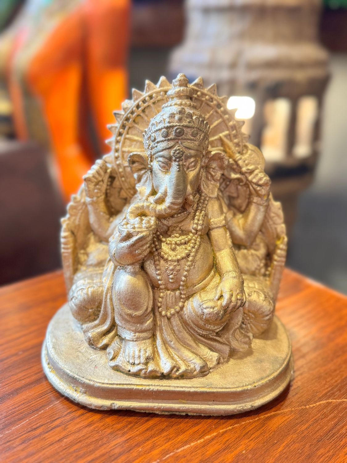 Lord Ganesh Sandstone, Gold (M)