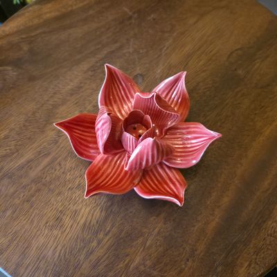 Ceramic Lotus Incense Holder - Red