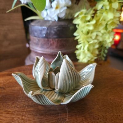 Ceramic Lotus Incense Holder - Green