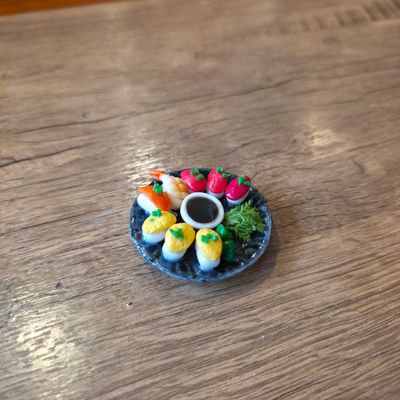 Miniature Feast Magnet - Sushi Platter