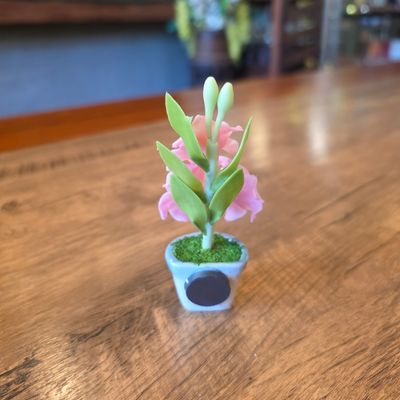 Miniature Clay Lily Magnet - Pink