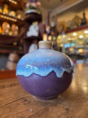 Handmade ceramic Vase - Purple round build