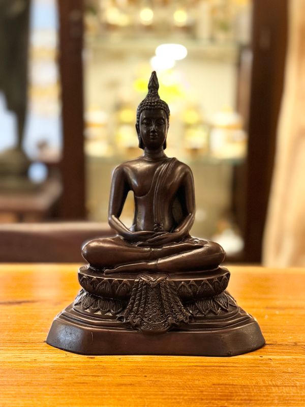 Resin Buddha in Meditation on Lotus Bench, 17cm