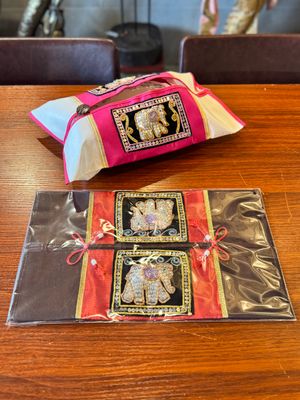 Thai Silk Tissue Box Cover (Brown&Red)