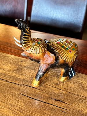 Hand carved wooden elephant - Large