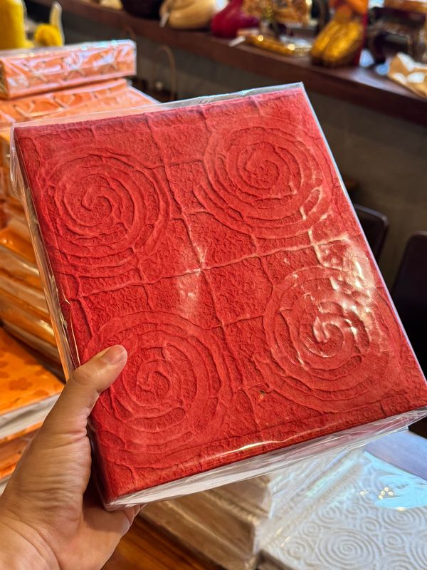 Saa Paper Photo Album - Red - 72 Photos