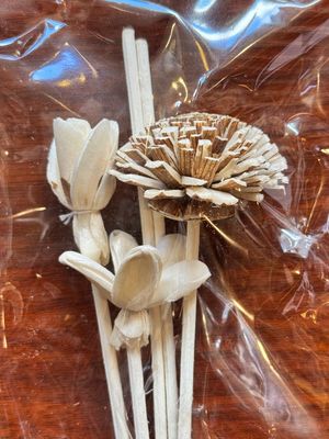 Handmade Sola Wood Flower Reed Diffusers (A)