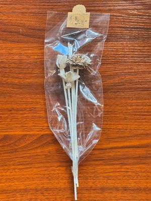 Handmade Sola Wood Flower Reed Diffusers (A)