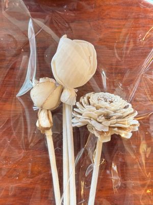 Handmade Sola Wood Flower Reed Diffusers (C)