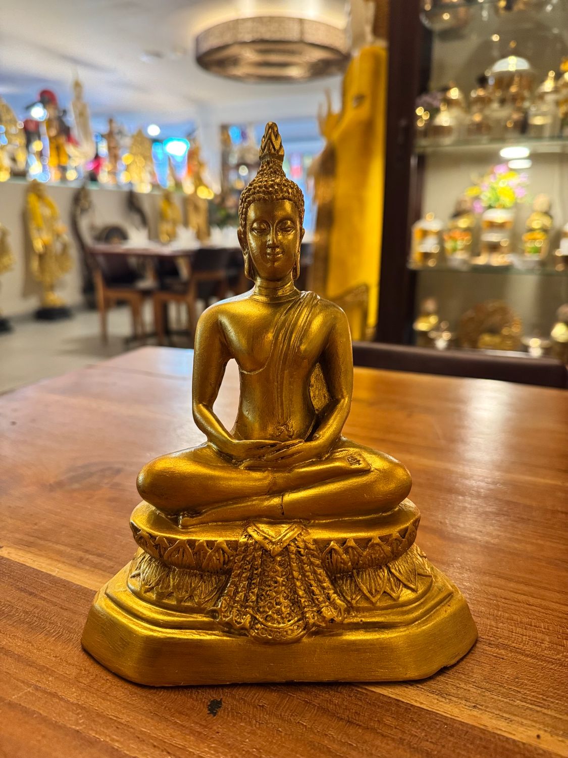 Resin Buddha in Meditation - Gold - L