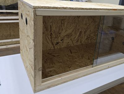 OSB ტერარიუმი 90 X 45  X 45 სმ