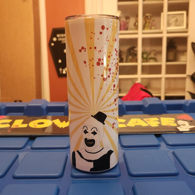 Art bloody Tumbler