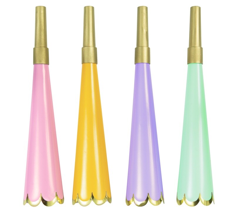 Colorful Foil Horns with Scalloped Edge 4ct