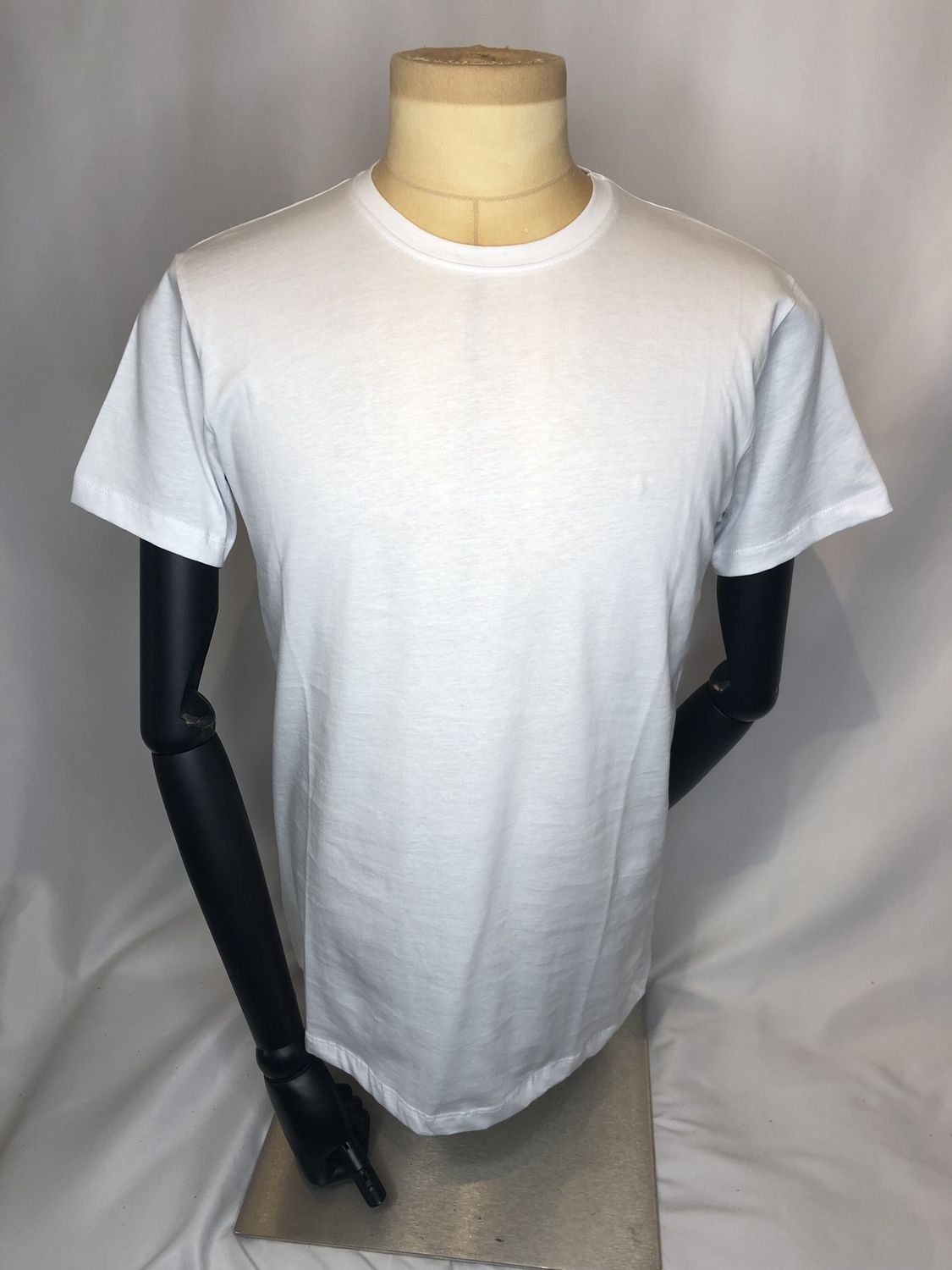 100% Cotton elasticated t-shirt, Colour: White, SIZE: M