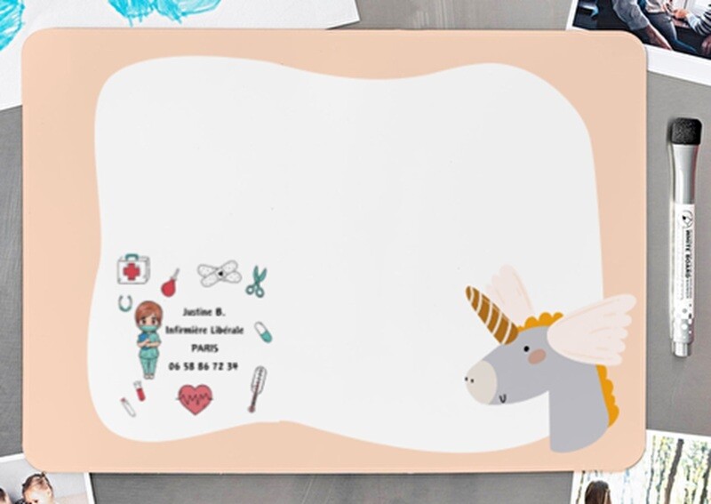 TABLEAU MAGNETIQUE LICORNE ENFANT PERSONNALISE ET PERSONNALISABLE  IDEL  VENDU AVEC 2 FEUTRES EFFACABABLES