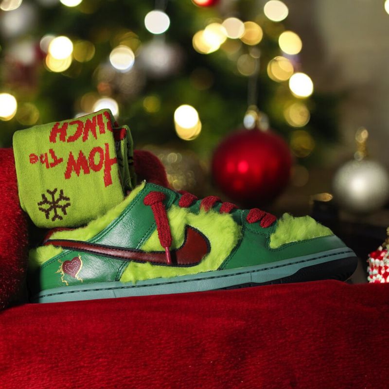 “Grinchmas&quot; Dunk Low SB
