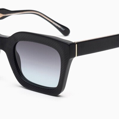 BustOut FREDDIE MATT BLACK