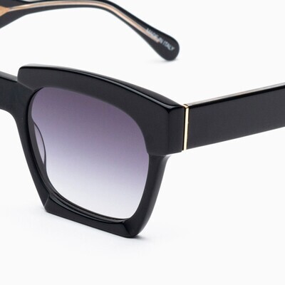 BustOut HAILEY II BLACK/SMOKE