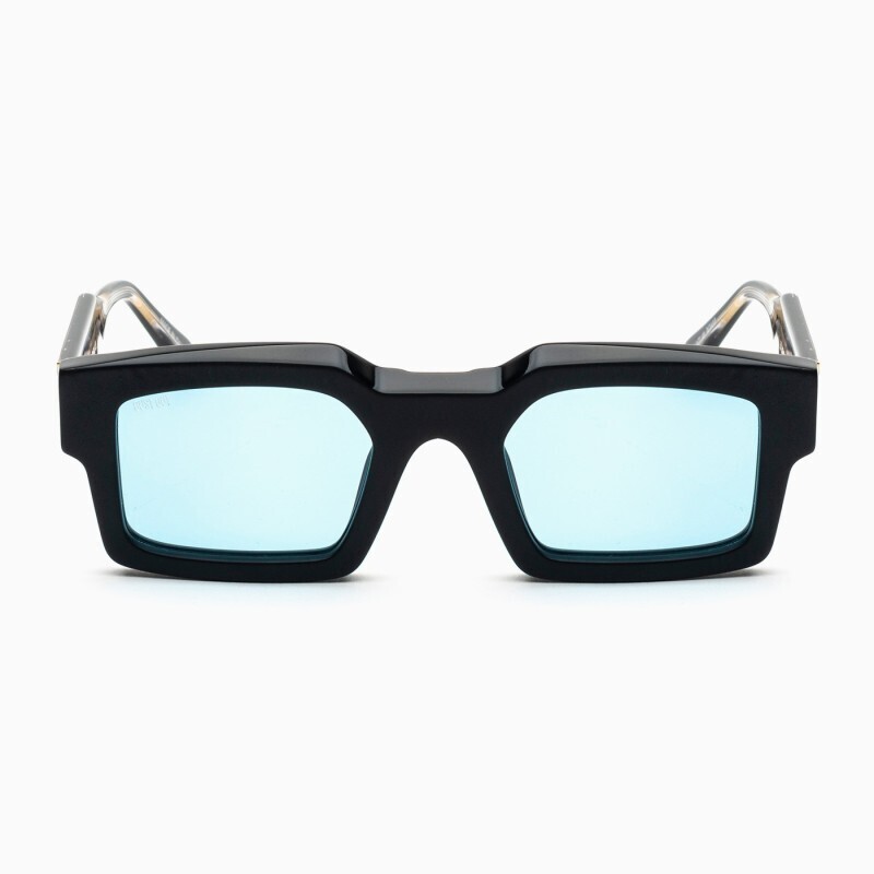 BustOut JASON MATT BLACK