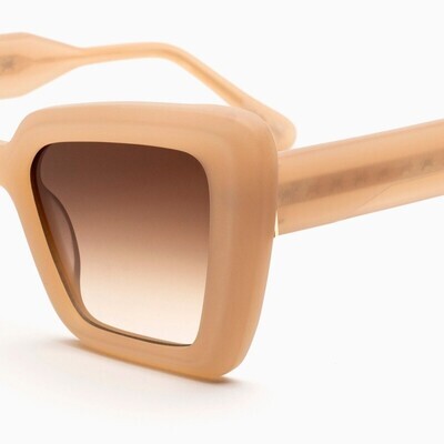 BustOut MEGAN MATT BEIGE