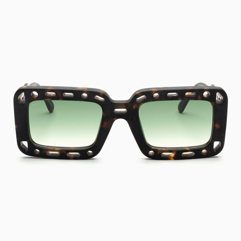 BustOut VICKY MATT TORTOISE