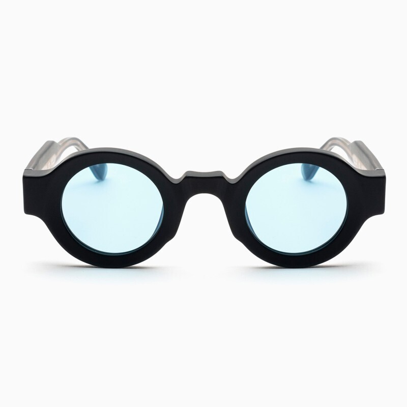 BustOut WOODY MATT BLACK