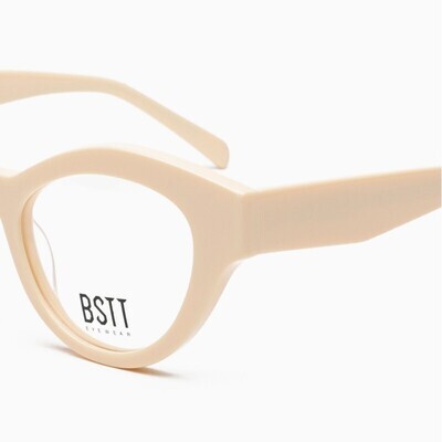 BustOut-BSTT - BUTTERFLY IVORY