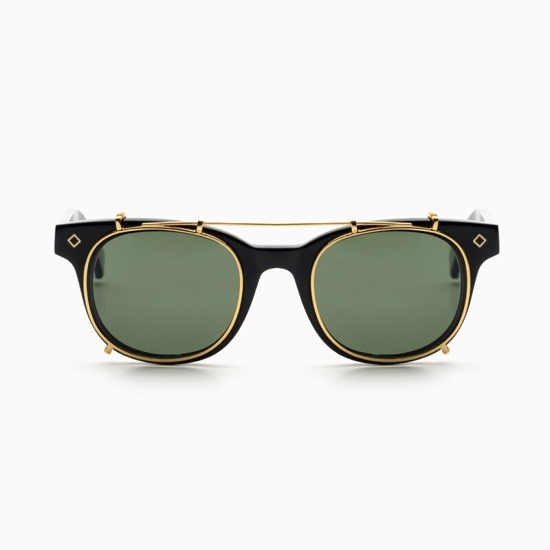 BustOut WILL BLACK WITH GREEN CLIP