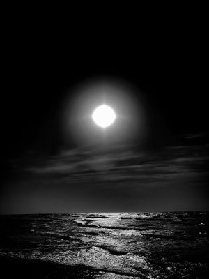 Orb B&amp;W