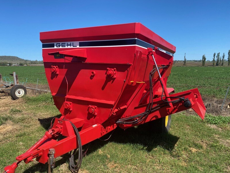 Gehl 7285 Mixing wagon