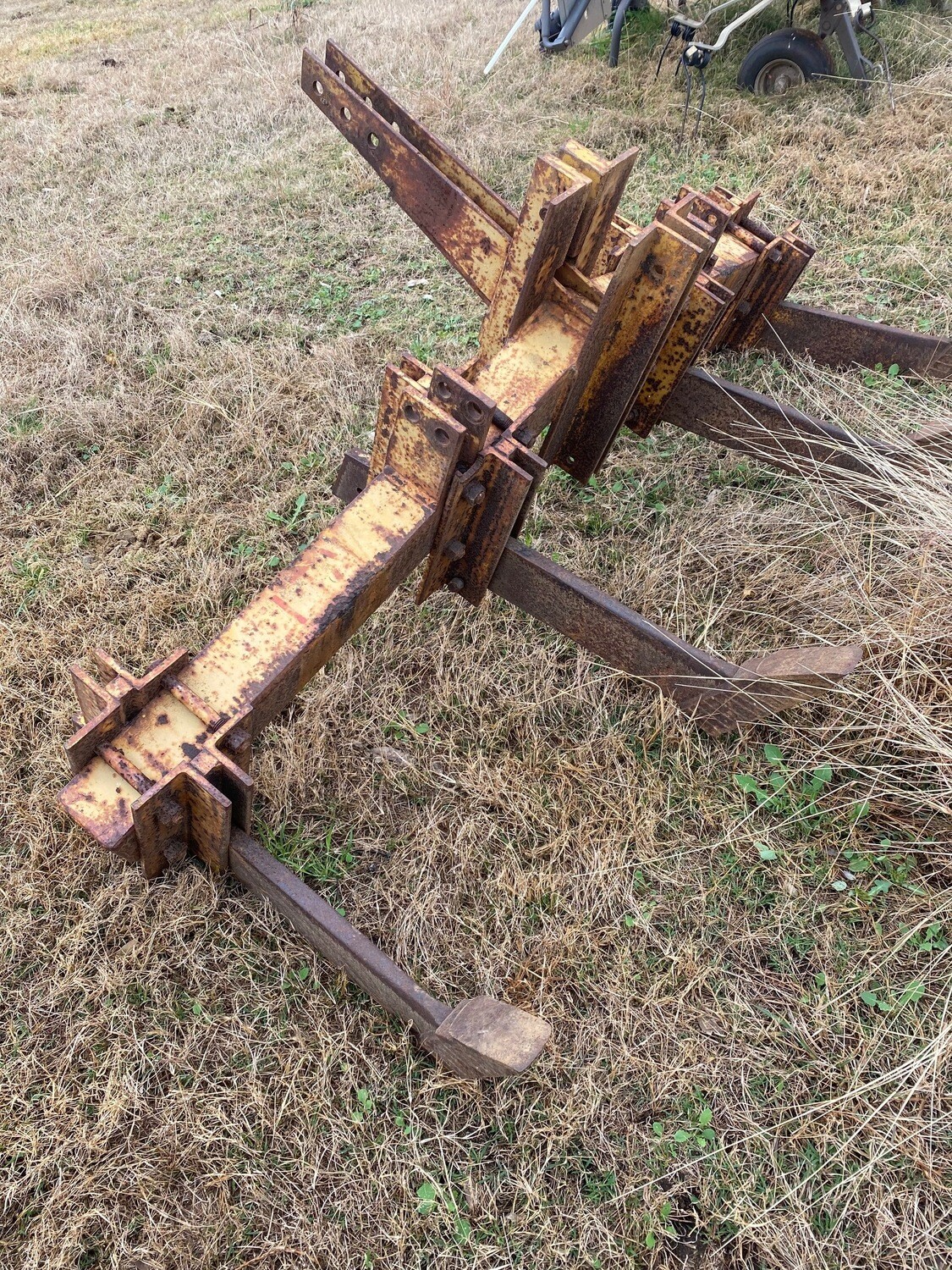 ​Very heavy duty 3pl deep ripper