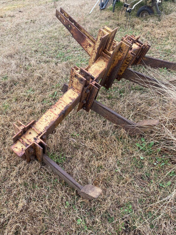 ​Very heavy duty 3pl deep ripper