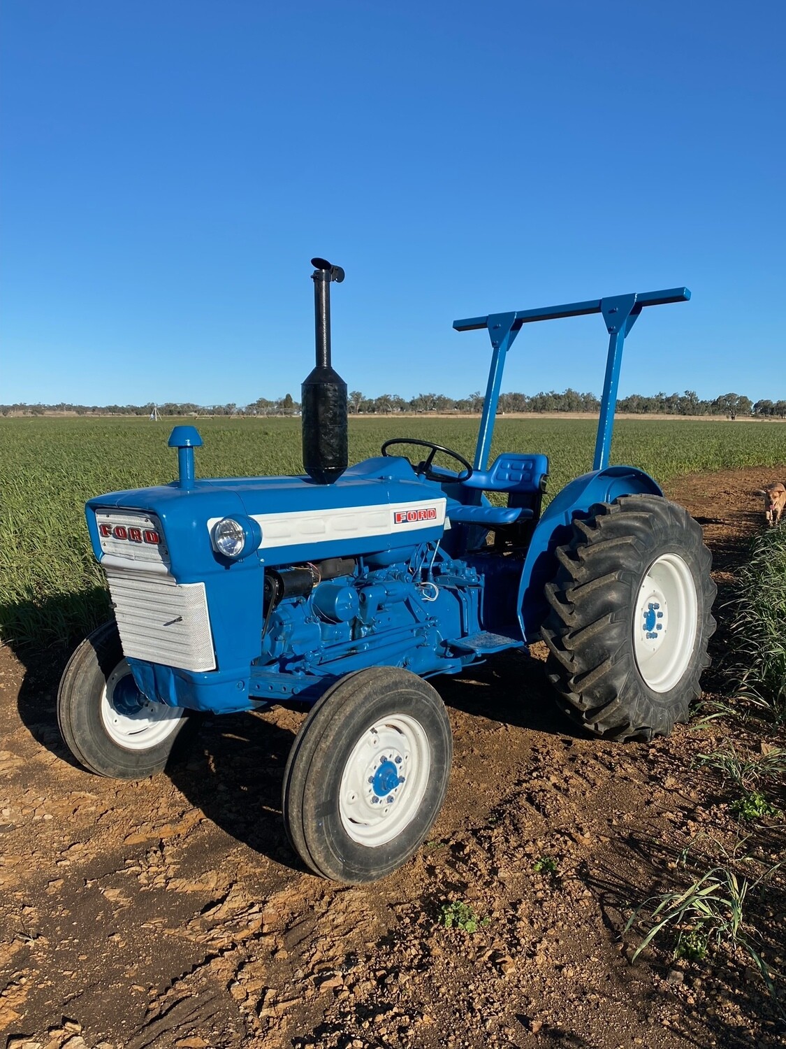 ​Ford 2000 tractor