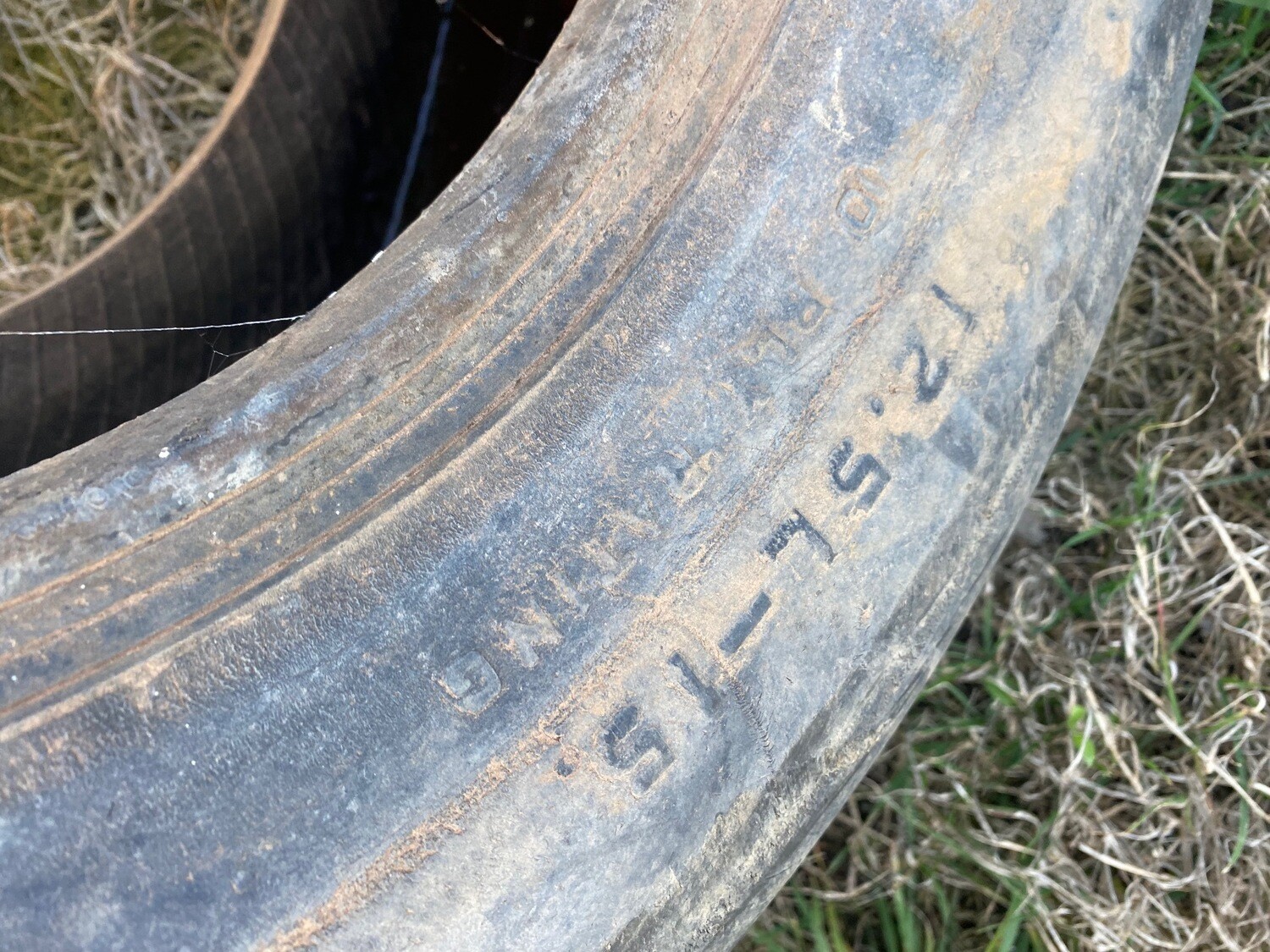 Implement tyre 12.5L-15