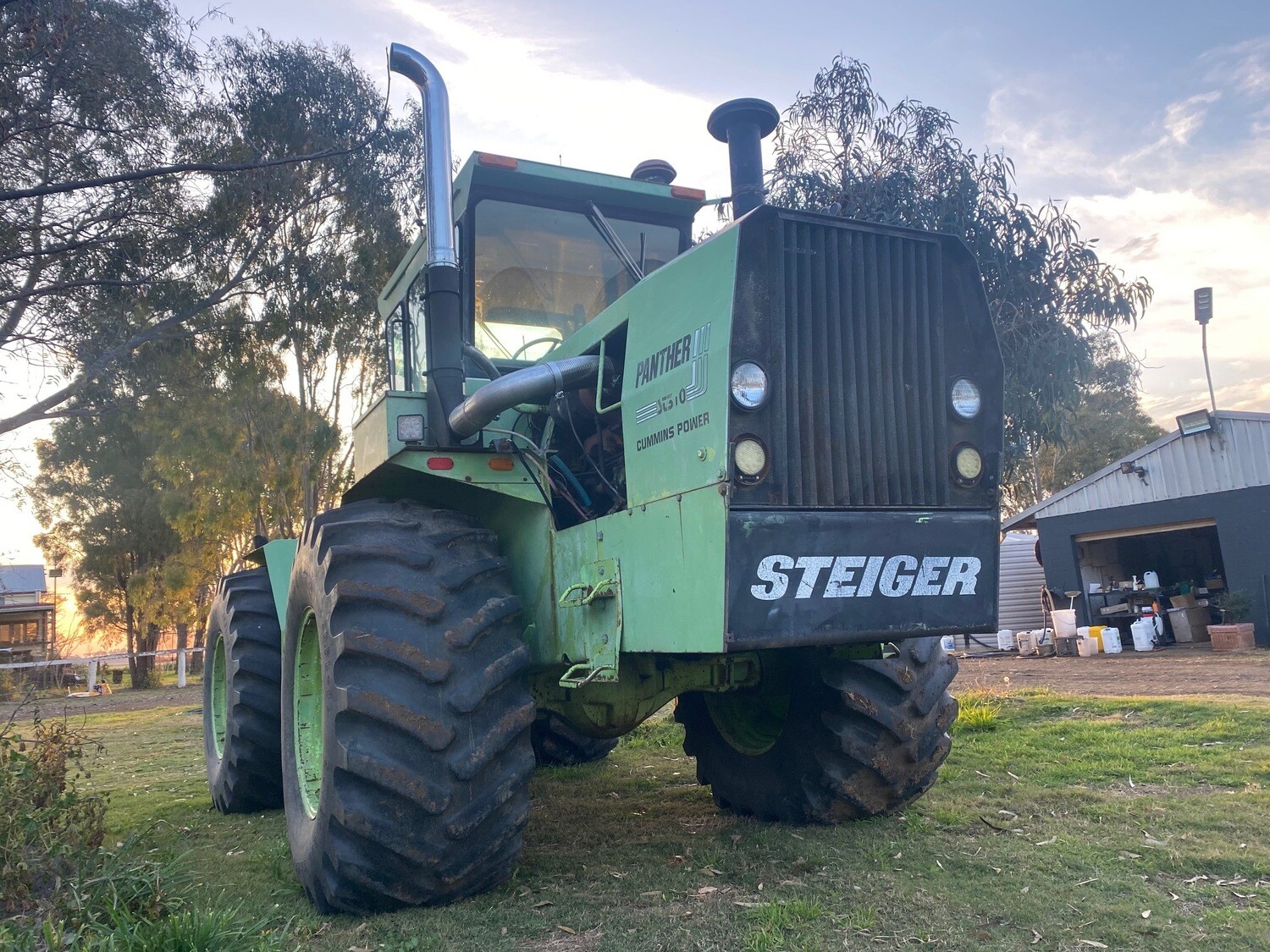 Steiger Panther ST310