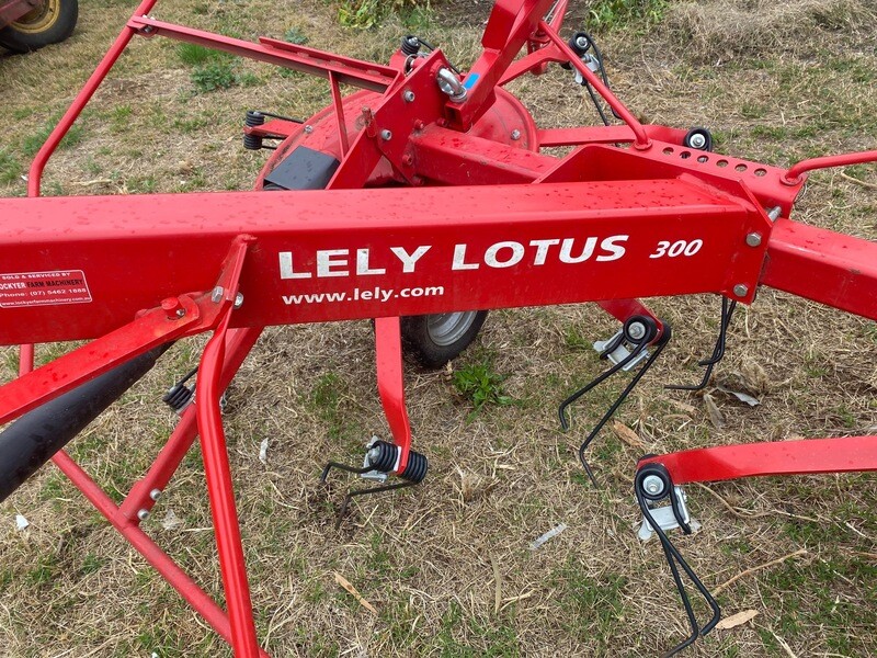 ​Lely Lotus 300 Tedder/Rake combi