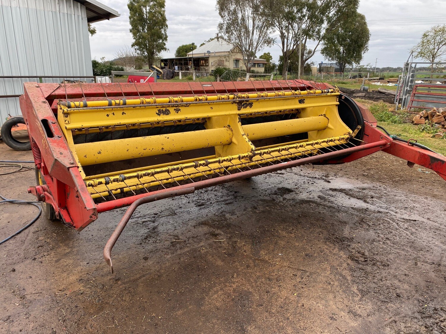 ​New Holland 489 Haybine Mower conditioner