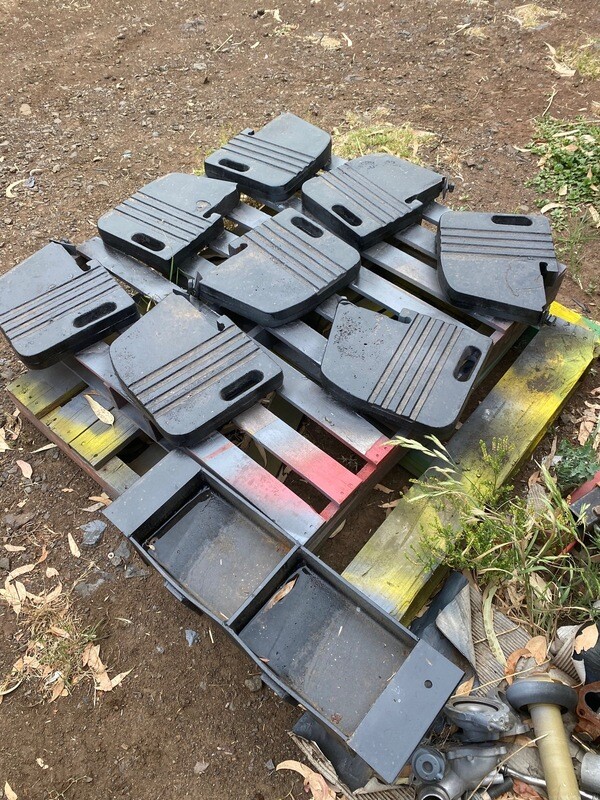 ​Tractor weights x8
