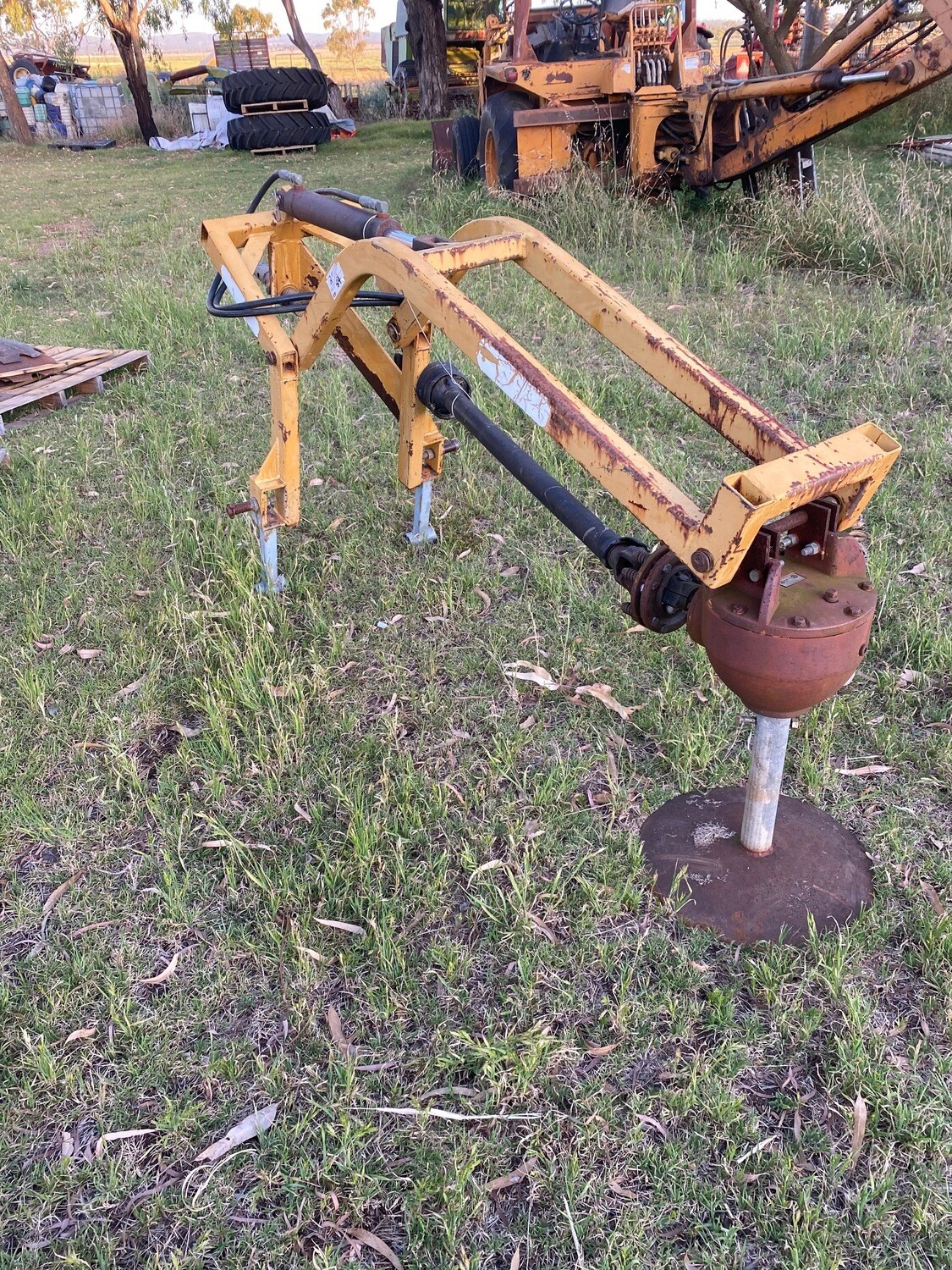 Hydraulic tractor auger / post hole digger
