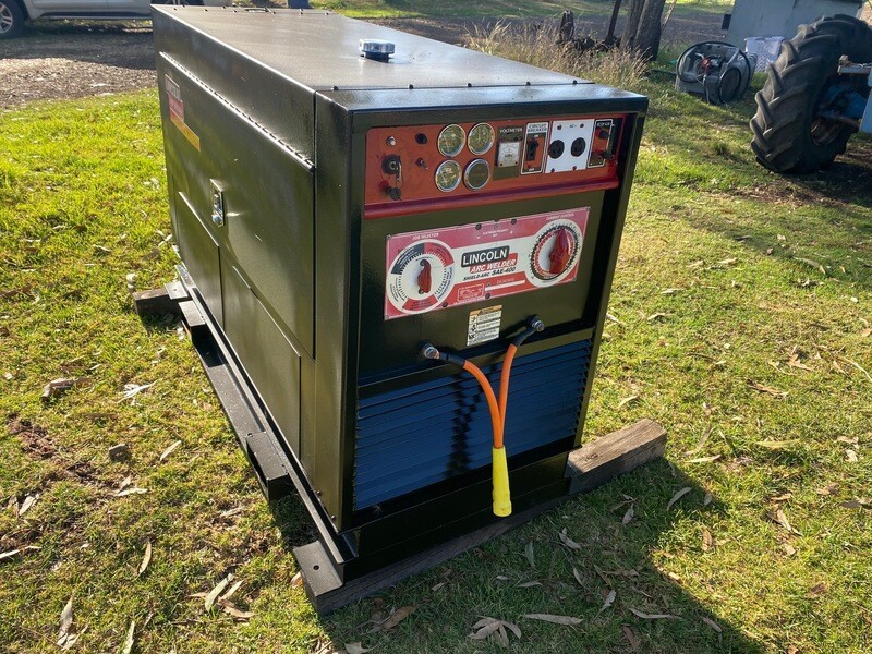 ​Lincoln Shield-Arc SAE-400 Welder/Generator