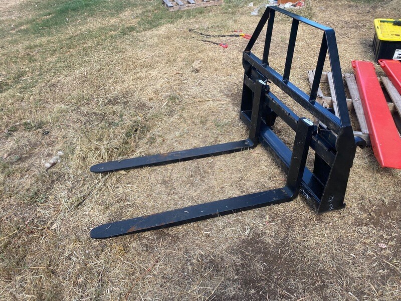​Tractor Forklift attachment (eurohitch)