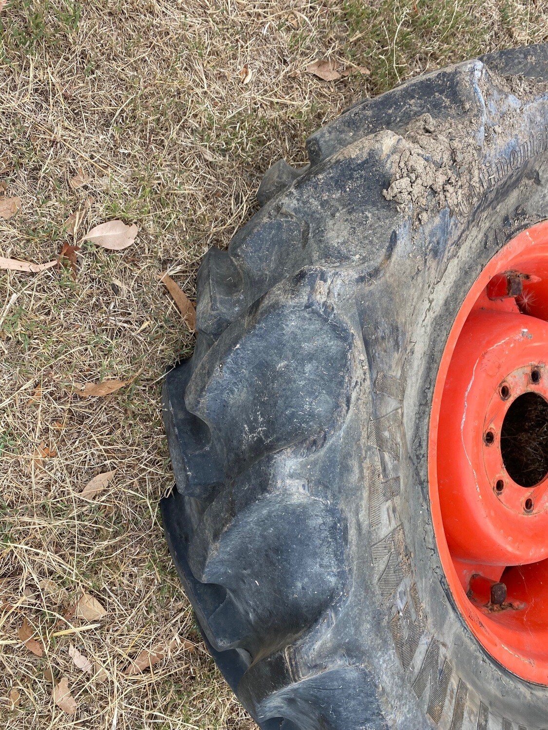 Tractor tyres &amp; rims 320/35 R24