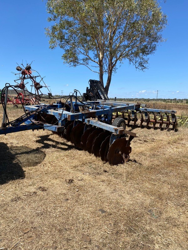 Offset Discs (38 plate) w/harrows