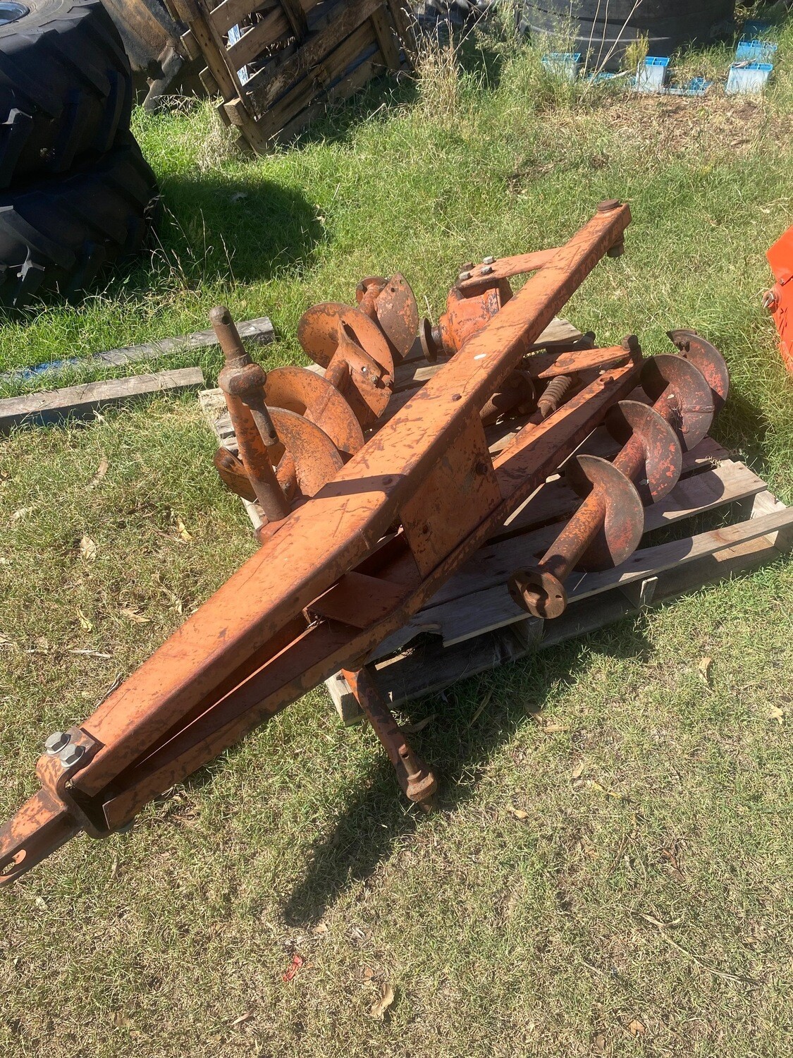 ​Napier post hole digger