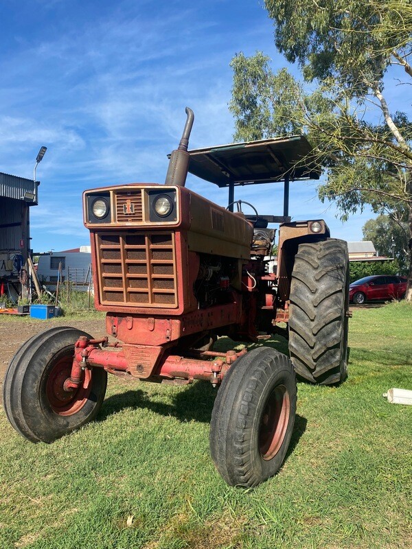 ​International 766 Tractor