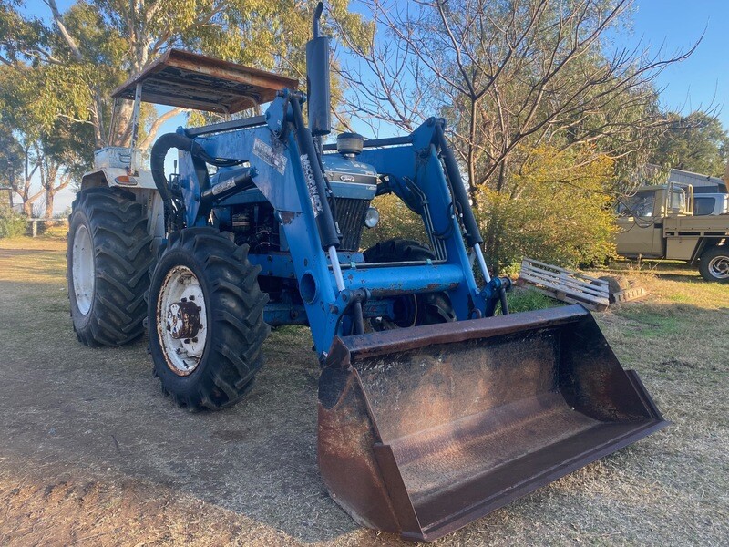 Ford 6610 tractor