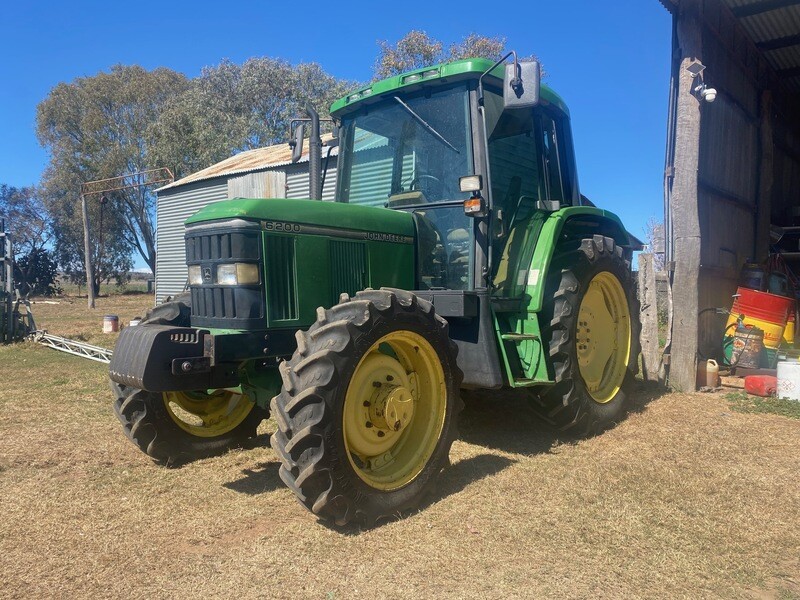 John Deere 6200 FWA tractor
