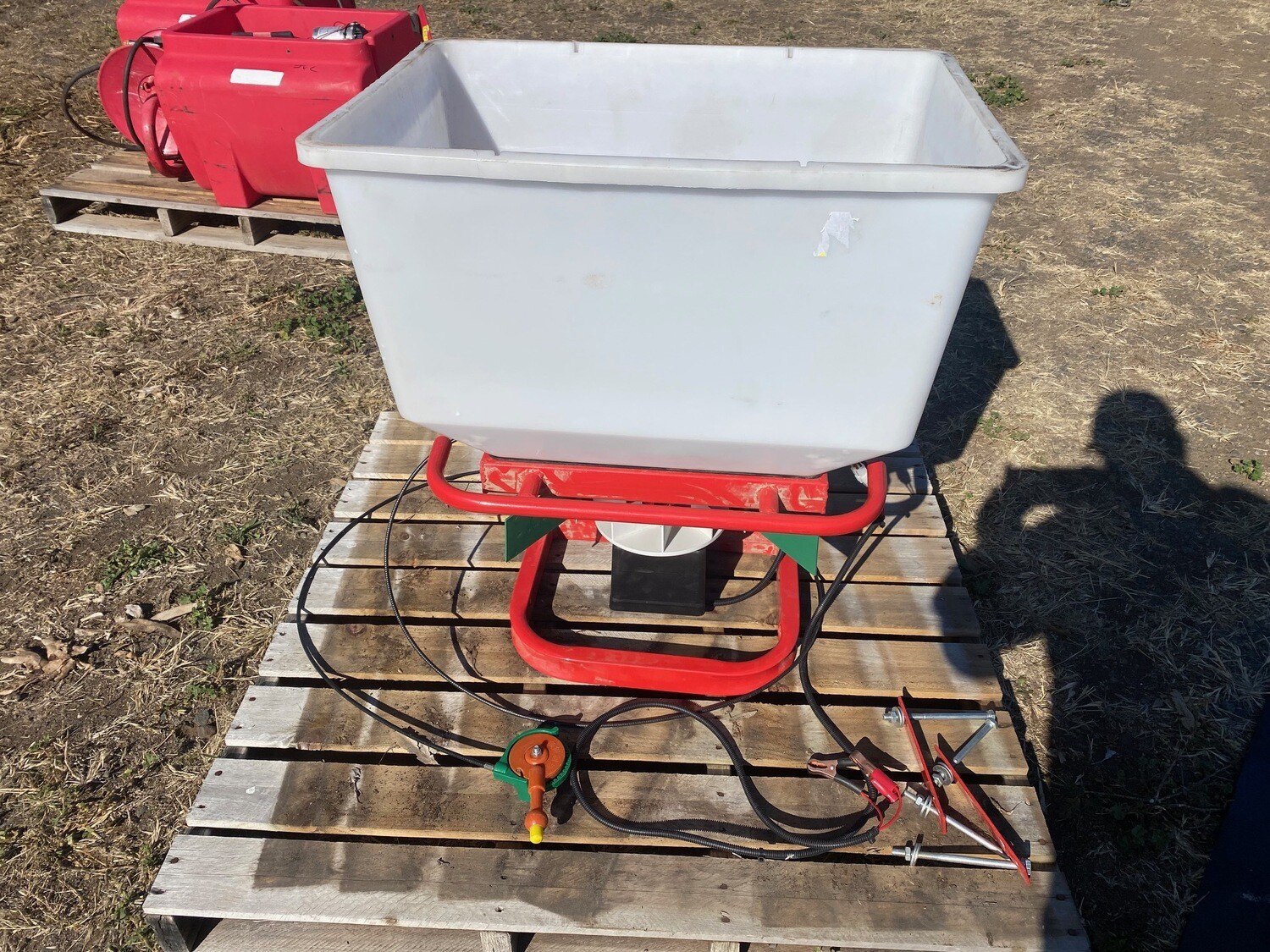 ATV 12v Fertiliser &amp; Seed Spreader