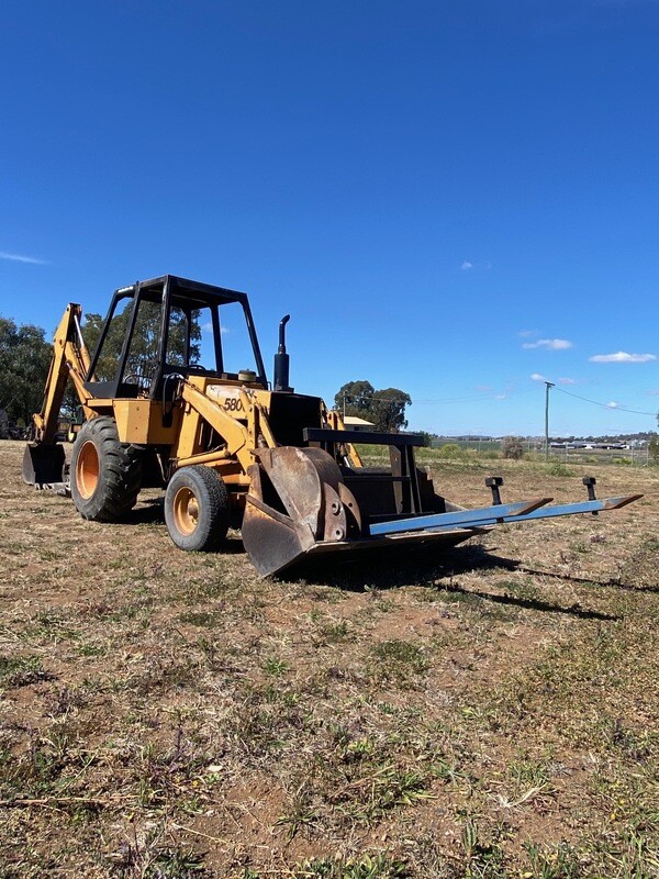 Case 580C Construction King backhoe